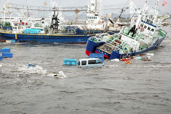 Japan Wakes to Devastation